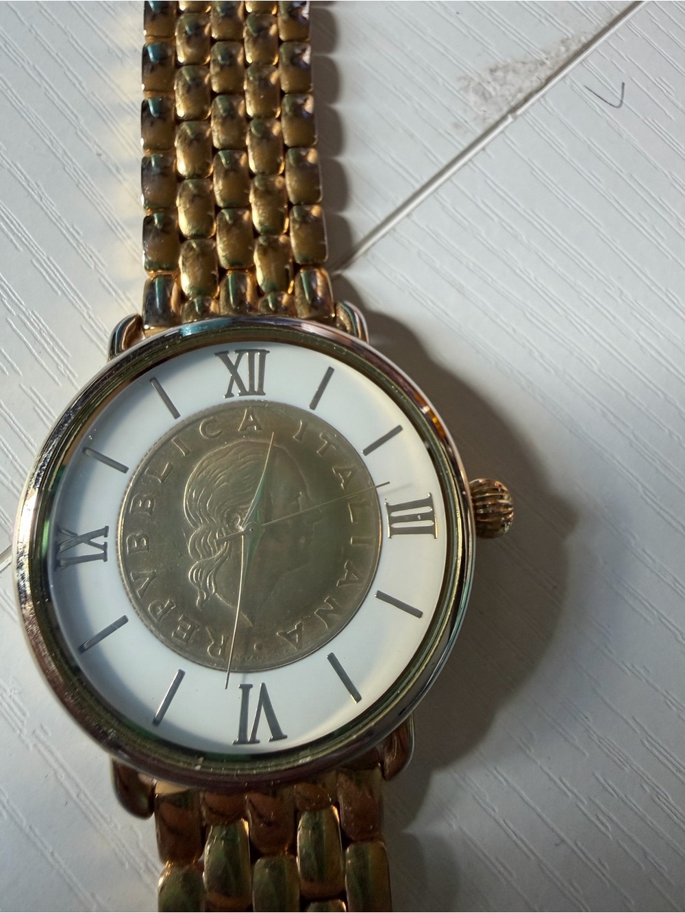 Gold-Tone Men’s Coin Face Bracelet Watch Bellezza B9573 .
